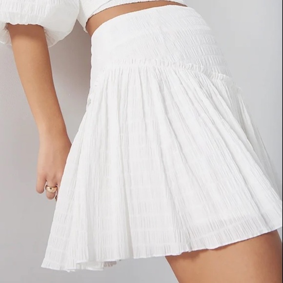 Sovere Studio Reason Mini Skirt Chalk White XS F - Picture 1 of 8